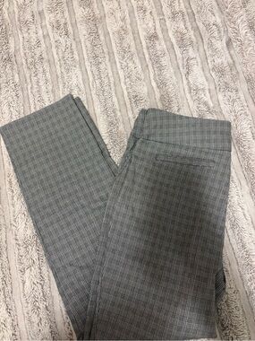 Women's Gray Plaid Cropped Dress Pants
